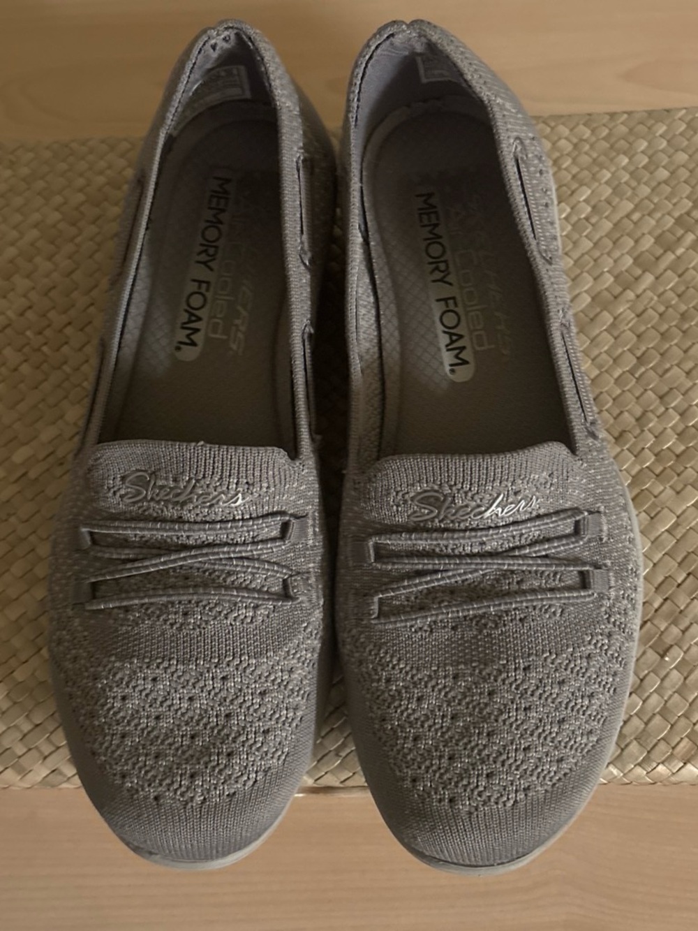 Skechers Women's Newbury St - Easily Adored slip-on shoes in grey.
Size 6.5 M